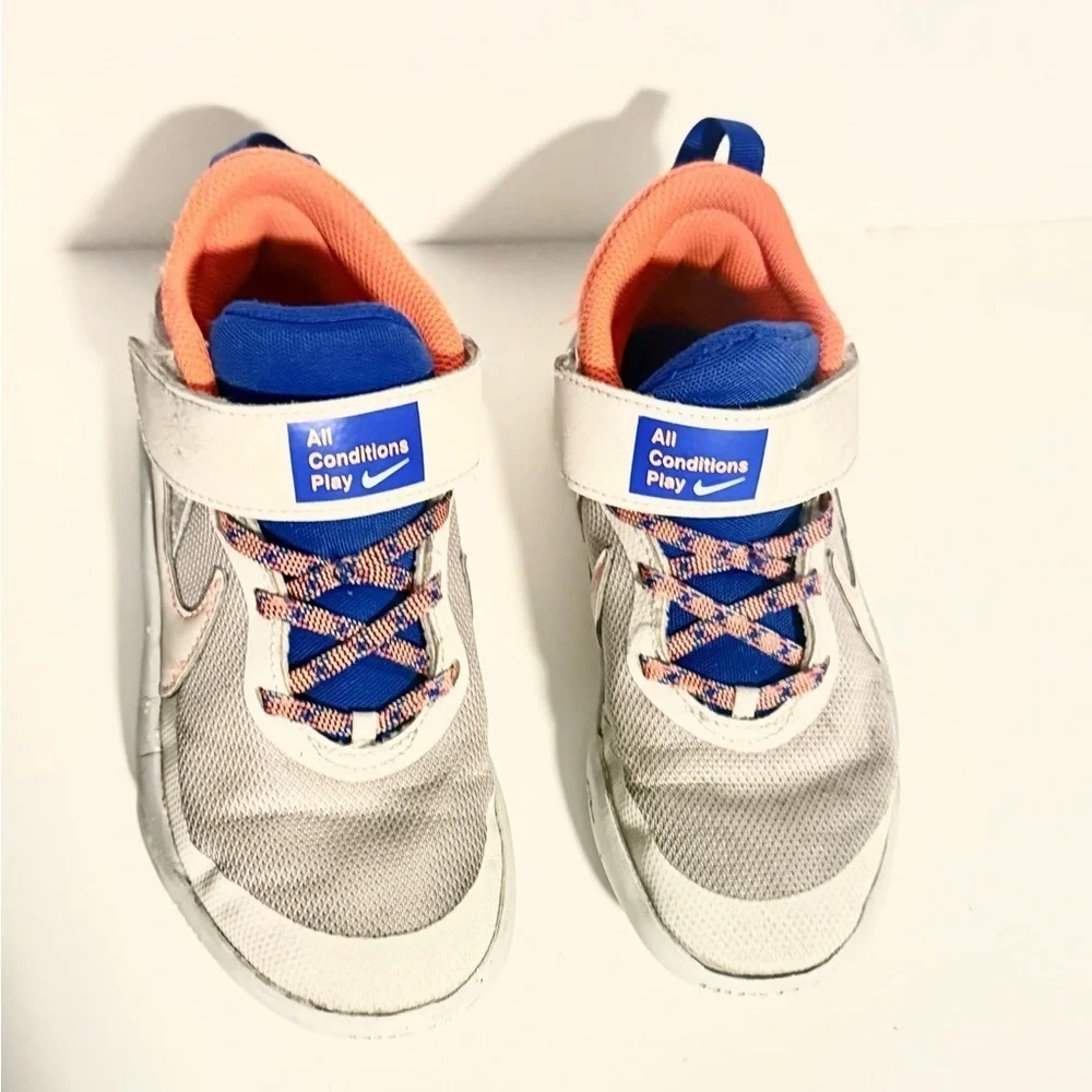 Nike Kids White and Orange Sneakers